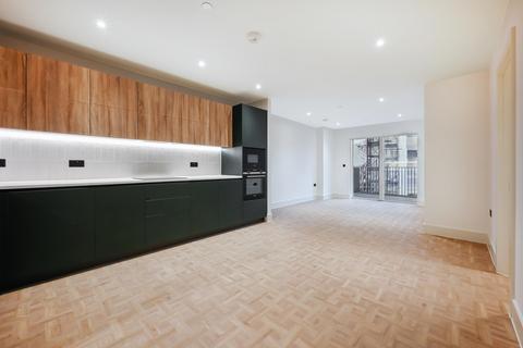 3 bedroom apartment to rent, Papillion Apartments, One Clapham Junction, London, SW11
