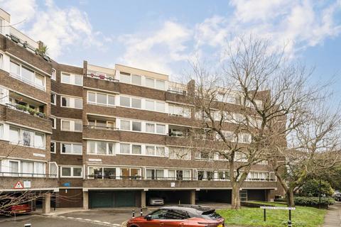 3 bedroom flat for sale, Justin Close, Brentford TW8