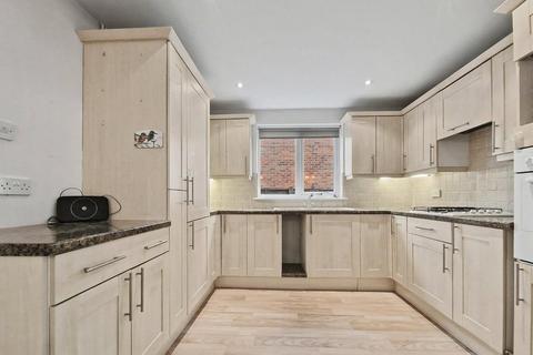 2 bedroom semi-detached house to rent, Phillips Crescent, Headley, Hampshire, GU35
