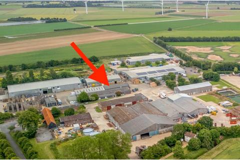 Industrial unit to rent - Holbeach PE12