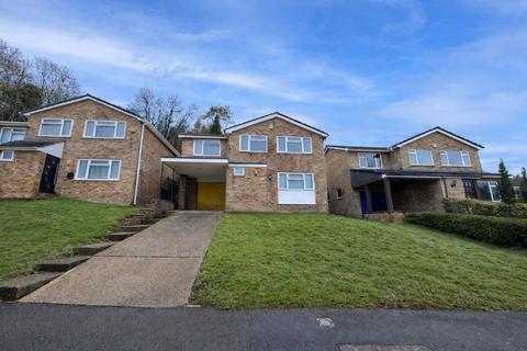 Warren Wood Drive, High Wycombe