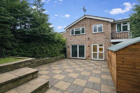 5 bedroom detached house to rent, Warren Wood Drive, High Wycombe