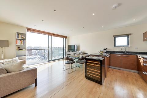 2 bedroom flat to rent, Fulham Road, Chelsea, London, SW10