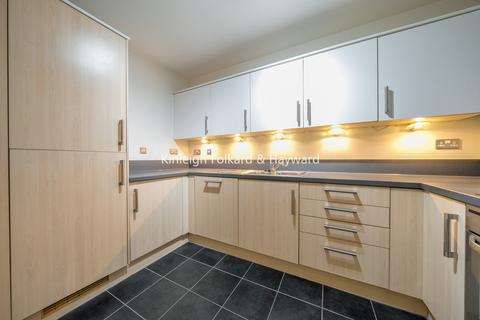 1 bedroom flat to rent, Station Road, Orpington, Kent, BR6