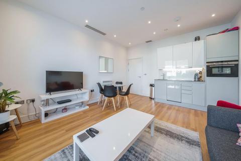 2 bedroom apartment to rent, Slough,  Berkshire,  SL1