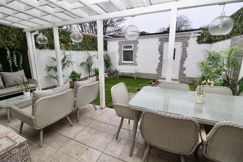 Covered Seating Area/ Outside Kitchen