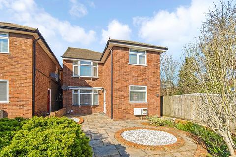 2 bedroom maisonette for sale, Chase Gardens, Chingford