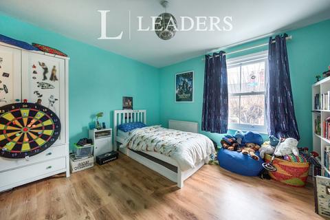 3 bedroom end of terrace house for sale, Gladstone Road, Tonbridge, Kent
