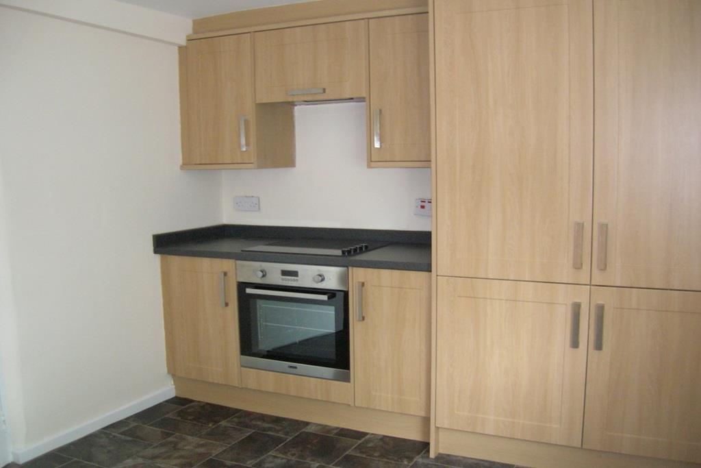 Kitchen2.jpg