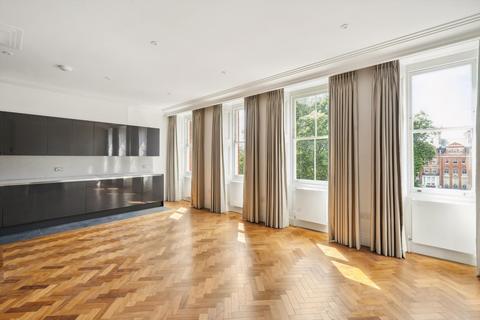 2 bedroom flat to rent, Cadogan Square, Knightsbridge, London, SW1X