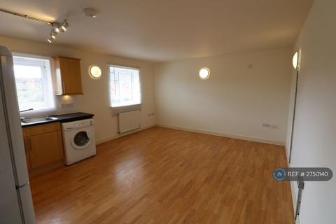 1 bedroom flat to rent, Poets Court, Northampton, NN2