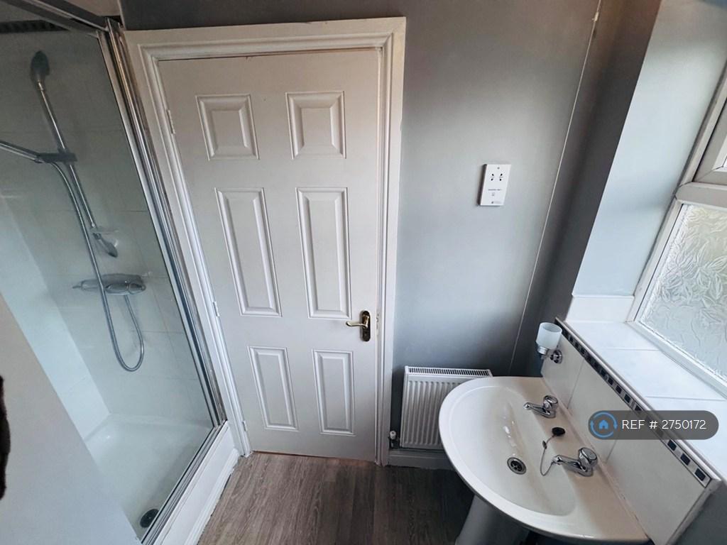 En-Suite No 2