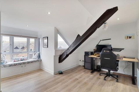 2 bedroom flat for sale, Carpenters Lane, Hadlow
