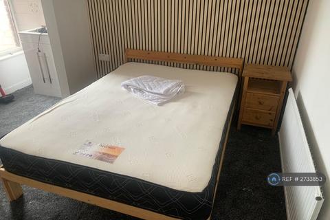 1 bedroom in a house share to rent, Clifton Road, Rugby, CV21