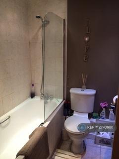 2 bedroom flat to rent, Westfield Terrace, Leeds, LS7