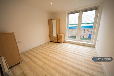 2 bedroom flat to rent, Mowlem Street, London, E2