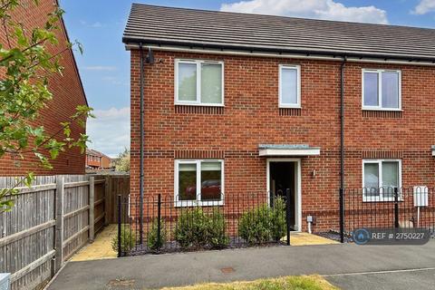 2 bedroom semi-detached house to rent, Baker Street, Rugby, CV21