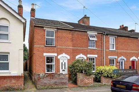 3 bedroom terraced house to rent, Granville Road, Colchester, CO1