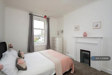 2 bedroom flat to rent, Rosebank Grove, Edinburgh, EH5