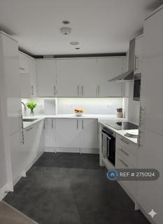 2 bedroom flat to rent, The Magdalen, London, SW18