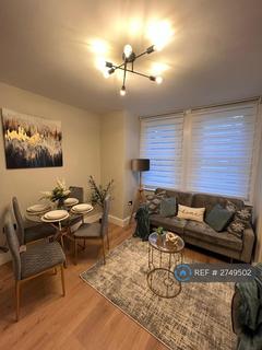 3 bedroom flat to rent, Drayton Road, London, NW10