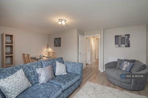 2 bedroom flat to rent, Tullis Gardens, Glasgow, G40