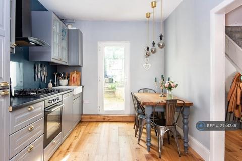 3 bedroom terraced house to rent, Albion Street, Portslade, BN41