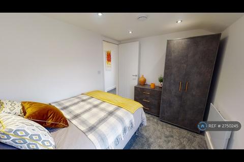1 bedroom flat to rent, Queen Street, Oldham, OL1