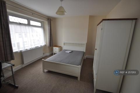 1 bedroom in a house share to rent, Wern Fawr Road, Swansea, SA1