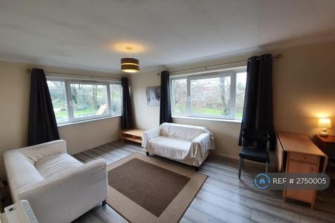 2 bedroom flat to rent, Malcolm Close, Nottingham, NG3