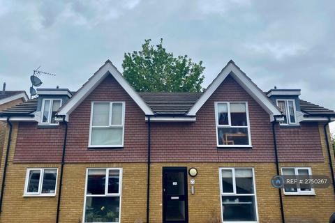 2 bedroom flat to rent, Craufurd Rise, Maidenhead, SL6