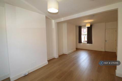 3 bedroom terraced house to rent, Allen Road, Northampton, NN1