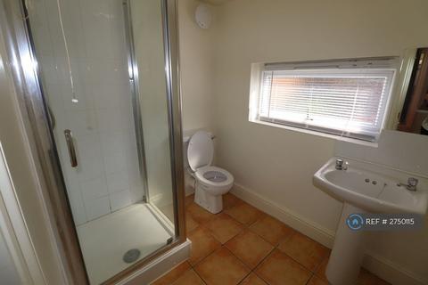 3 bedroom terraced house to rent, Allen Road, Northampton, NN1