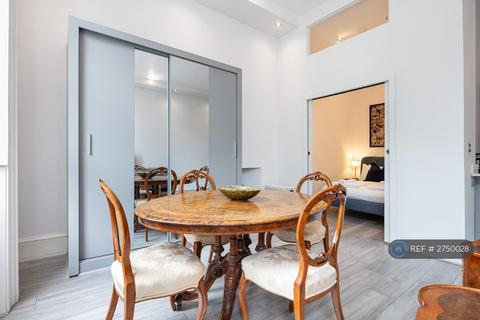 1 bedroom flat to rent, Queen's Gate, London, SW7