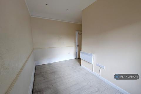 1 bedroom flat to rent, Green Lanes, London, N13