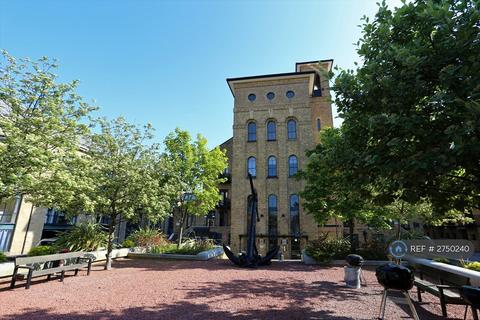 1 bedroom flat to rent, Burrells Wharf Square, London, E14