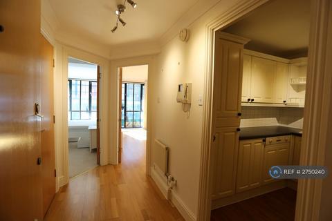 1 bedroom flat to rent, Burrells Wharf Square, London, E14