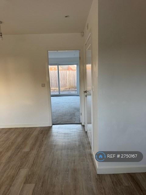 Kitchen To Lounge