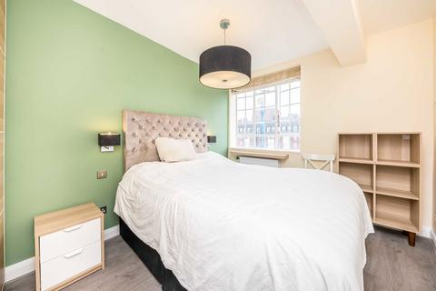 1 bedroom flat to rent, Chelsea Cloisters, London SW3