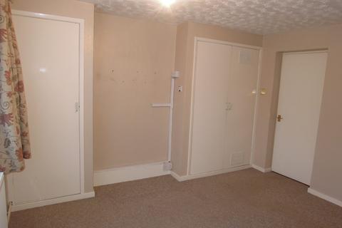 2 bedroom flat to rent, Windrush Road, Southampton SO16