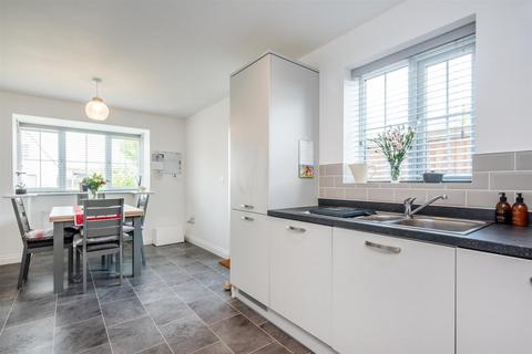 undefined, Oldfield, Preston PR4