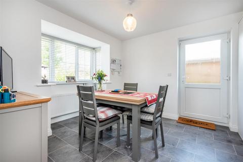 undefined, Oldfield, Preston PR4
