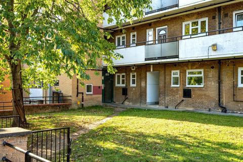 undefined, Brook Lane, Kidbrooke, Blackheath, London, SE3