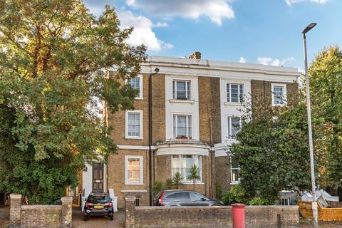 2 bedroom apartment for sale, Shooters Hill Road, Blackheath, London, SE3