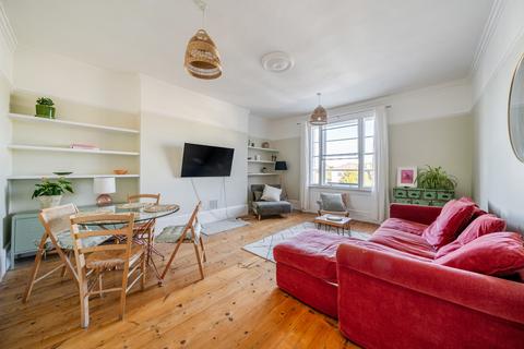 2 bedroom apartment for sale, Shooters Hill Road, Blackheath, London, SE3