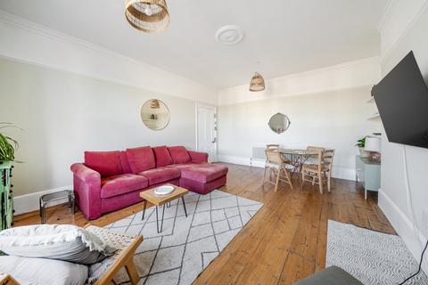 2 bedroom apartment for sale, Shooters Hill Road, Blackheath, London, SE3