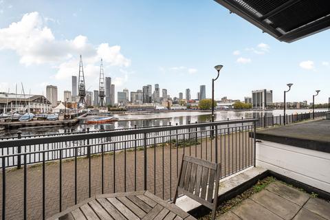 2 bedroom apartment for sale, Dockers Tanner Road, Canary Wharf, London, E14