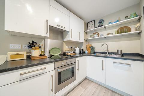 1 bedroom apartment for sale, Duke of Wellington Avenue, Royal Arsenal, Woolwich, London, SE18