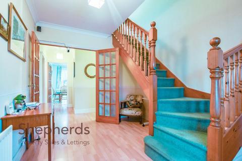 undefined, Rosehill Close, Hoddesdon EN11