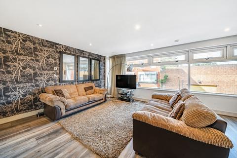 2 bedroom apartment for sale, Sherman Road, Bromley, BR1